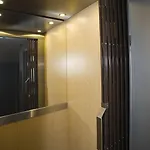 Capital Hotel *
