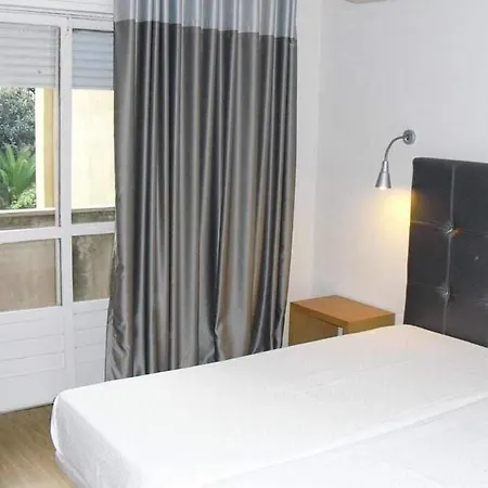 Hotel Capital *